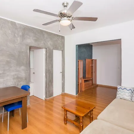 Homeholidaysrentals Doris