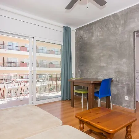 Homeholidaysrentals Doris