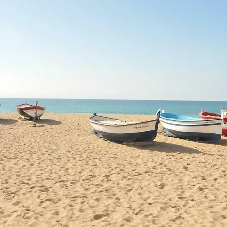 Homeholidaysrentals Doris * Pineda de Mar
